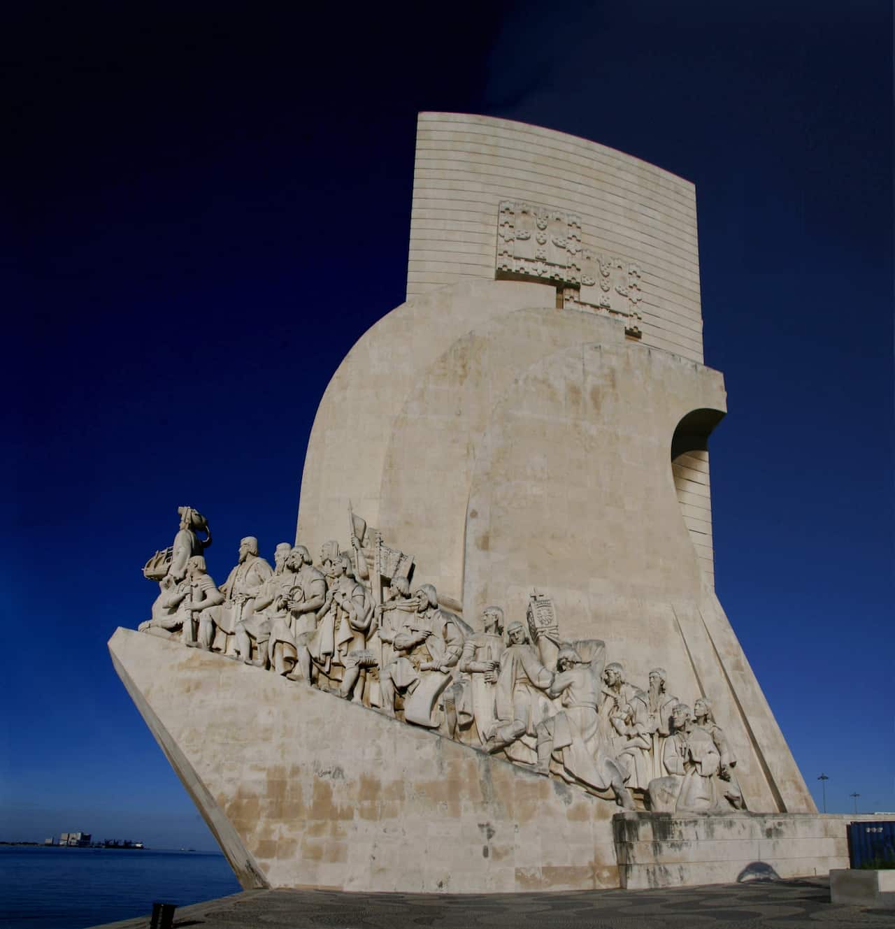 monument of discovery lisbon